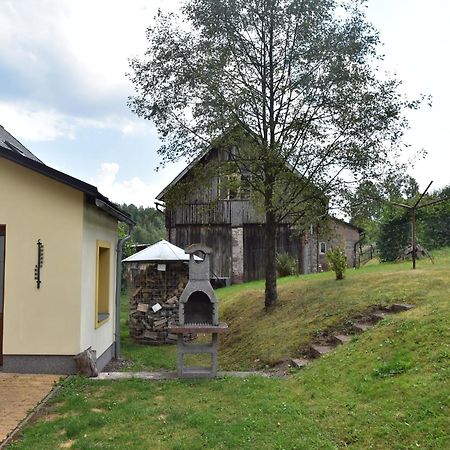 Holiday Home In Lampertice With Swimming Pool Luaran gambar