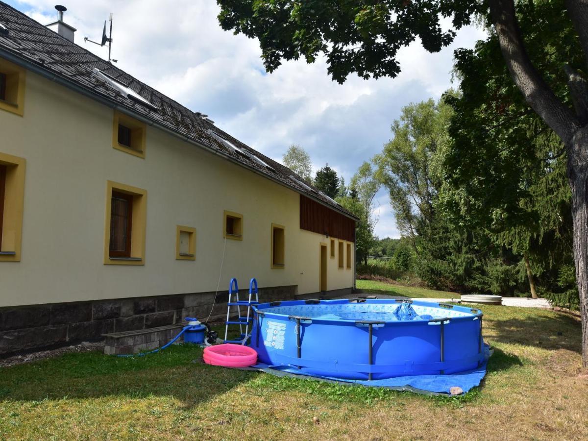 Holiday Home In Lampertice With Swimming Pool Luaran gambar