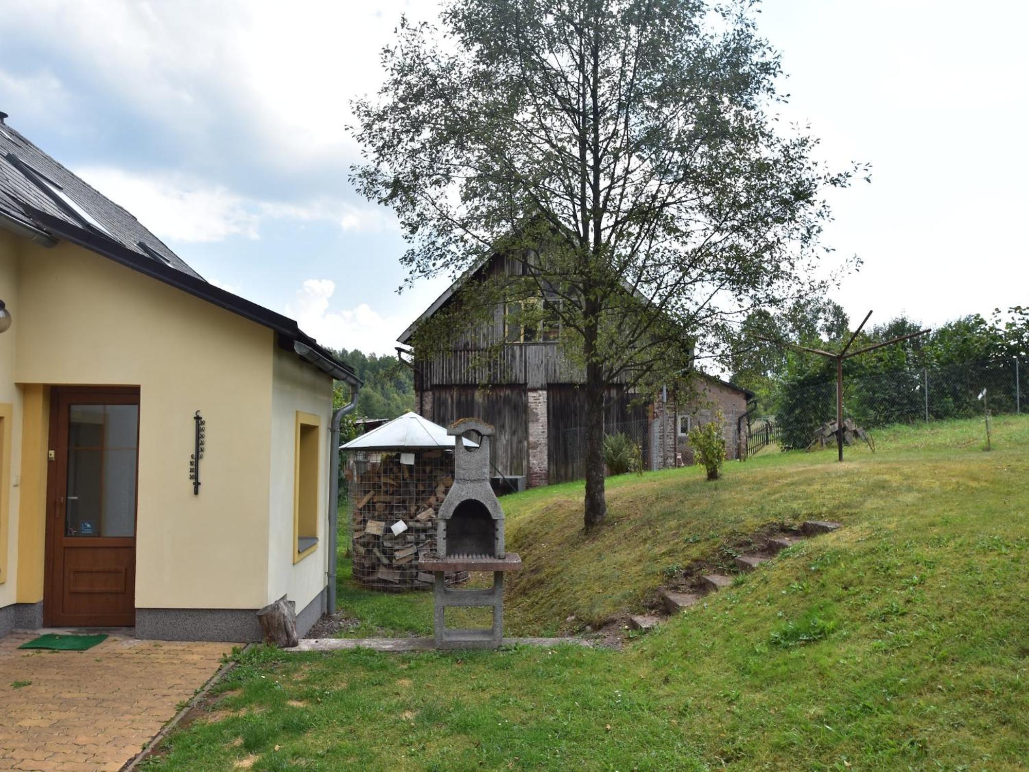 Holiday Home In Lampertice With Swimming Pool Luaran gambar